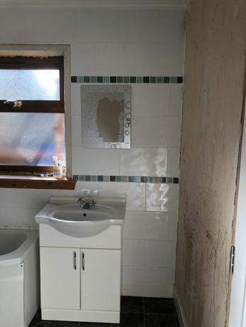 transformation salle de bain scandinave avant après