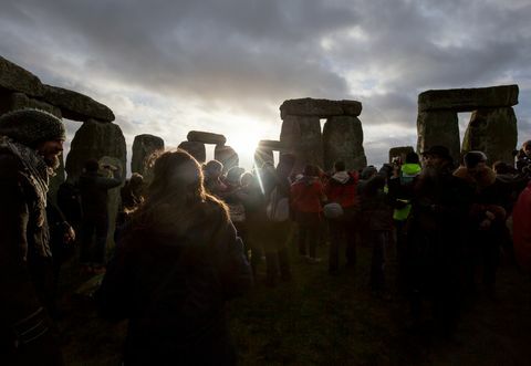 Les druides célèbrent le solstice d'hiver à Stonehenge