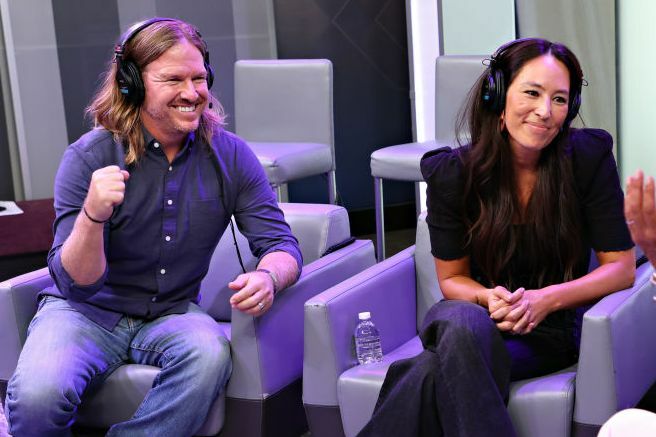 hoda kotb organise un événement radiophonique d'aujourd'hui avec magnolia's chip et joanna gaines au studio fishbowl de siriusxm à new york city