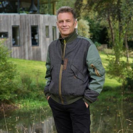 portrait de chris packham