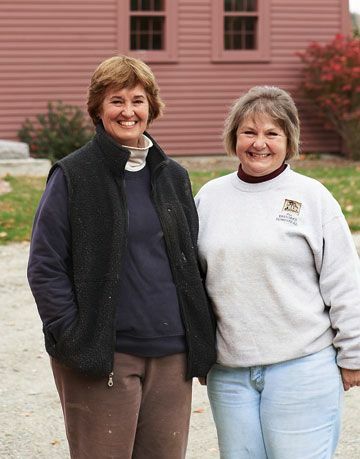 femmes entrepreneurs sherill rosoff (à gauche) et holly Bradman (à droite) d'une ferme restaurée