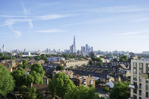 Quartier résidentiel de Londres avec vue sur le quartier des affaires