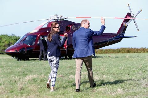 le duc et la duchesse de cambridge visitent les îles scilly
