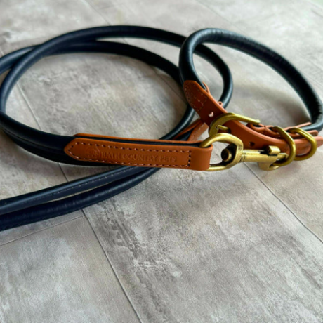 Laisse pour chien en cuir roulé bleu marine