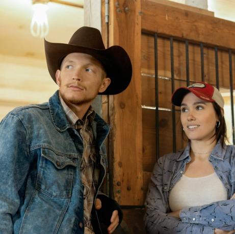 Jefferson White et Eden Brolin sur Yellowstone