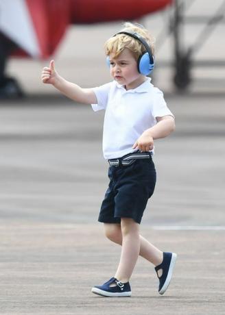 Prince George fait un tour en hélicoptère