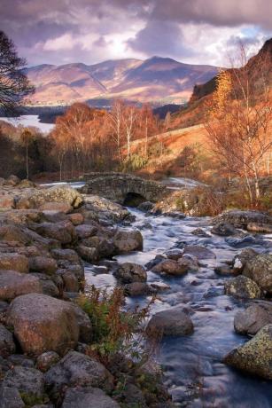 Nature, Flux de données, Voie navigable, Paysage naturel, Relief montagneux, Paysage, Rock, Highland, Lit du ruisseau, Montagne, 