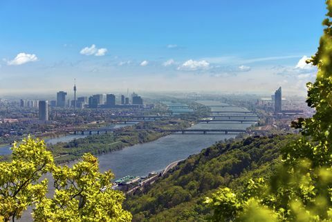 Skyline de Vienne et du Danube