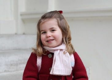 Photos de l'école maternelle Princess Charlotte - photos publiées le premier jour de Charlotte à l'école maternelle Willcocks