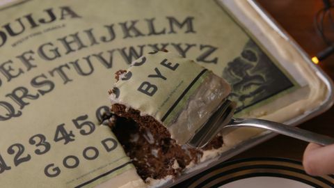 Gâteau Ouija Board