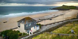st ives cottage cornwall