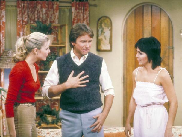 Les membres de la distribution de la compagnie Three, Priscilla Barnes, Joyce Dewitt et John Ritter dans le rôle de Terri, Janet et Jack dans la saison six.