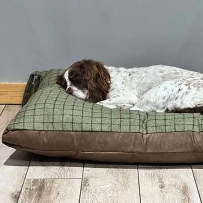 Grand lit pour chien en tweed en olive