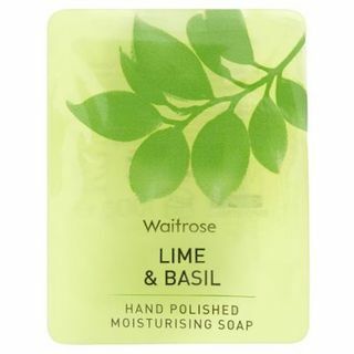 Photo de savon au citron vert et au basilic Waitrose