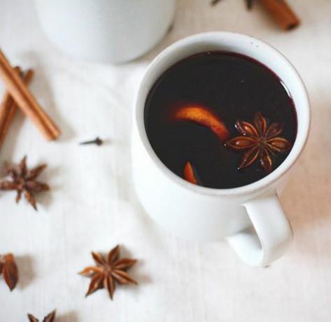 vin chaud au clou de girofle cannelle et anis étoilé