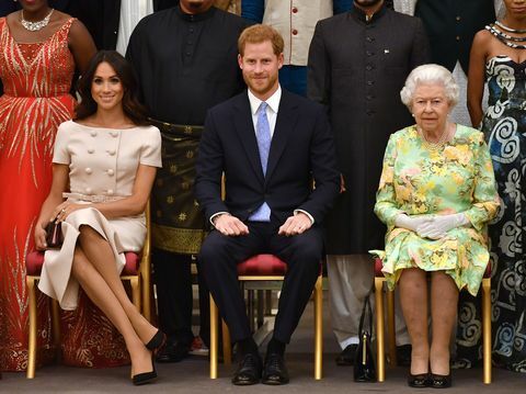 Sa Majesté accueille la dernière cérémonie de remise des prix des jeunes leaders de la Reine