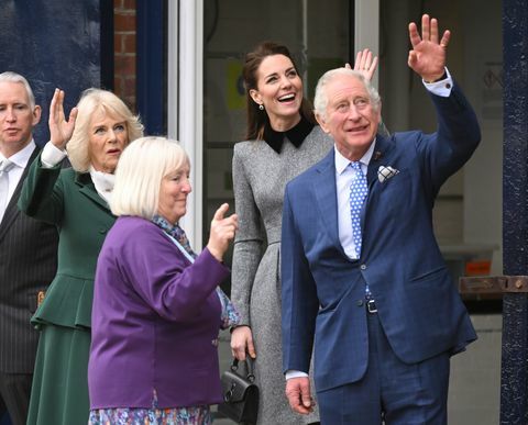 la famille royale britannique visite le quai de la bouée de la trinité