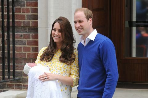 Le duc et la duchesse de Cambridge quittent l'hôpital avec leur nouveau-né